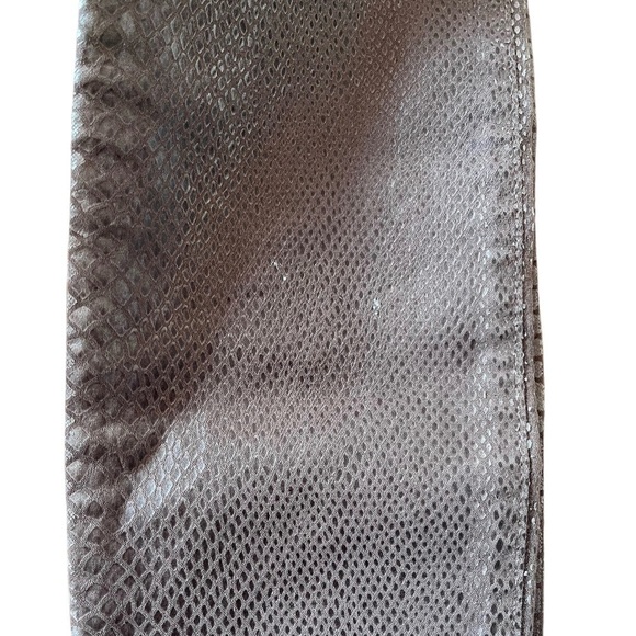 Robin's Jean: Scale  Pants - Picture 5 of 6